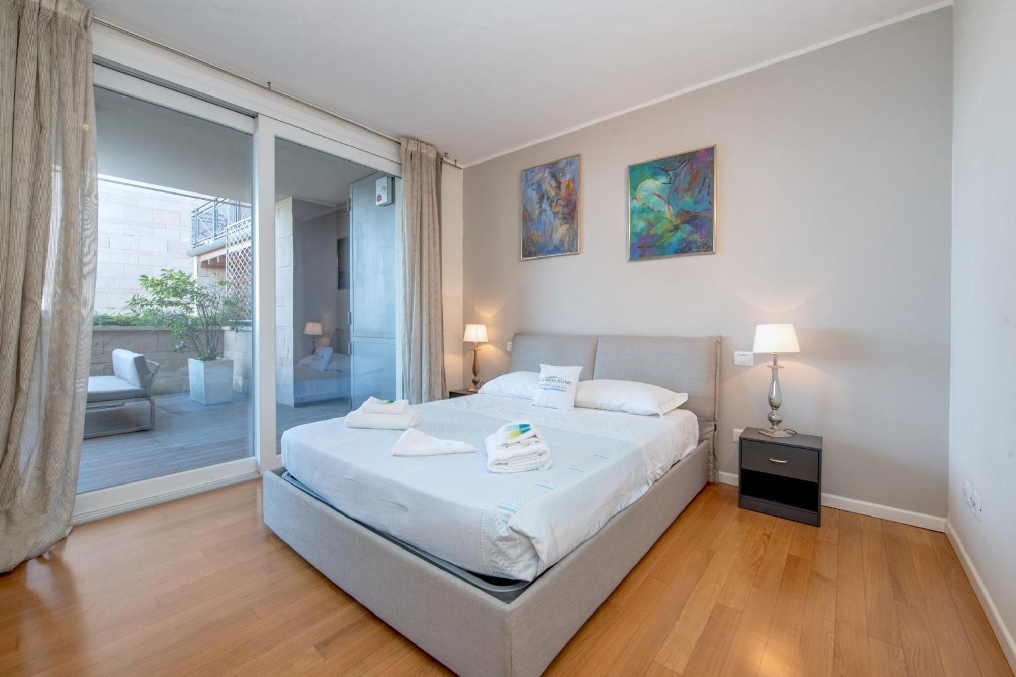 Mgh Luxury - Residenza La Perla Peschiera Lakefront *